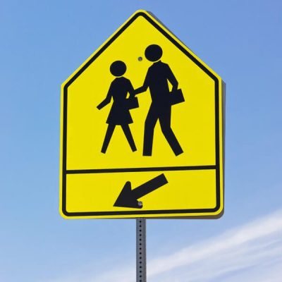 School crossing sign: what does it mean?